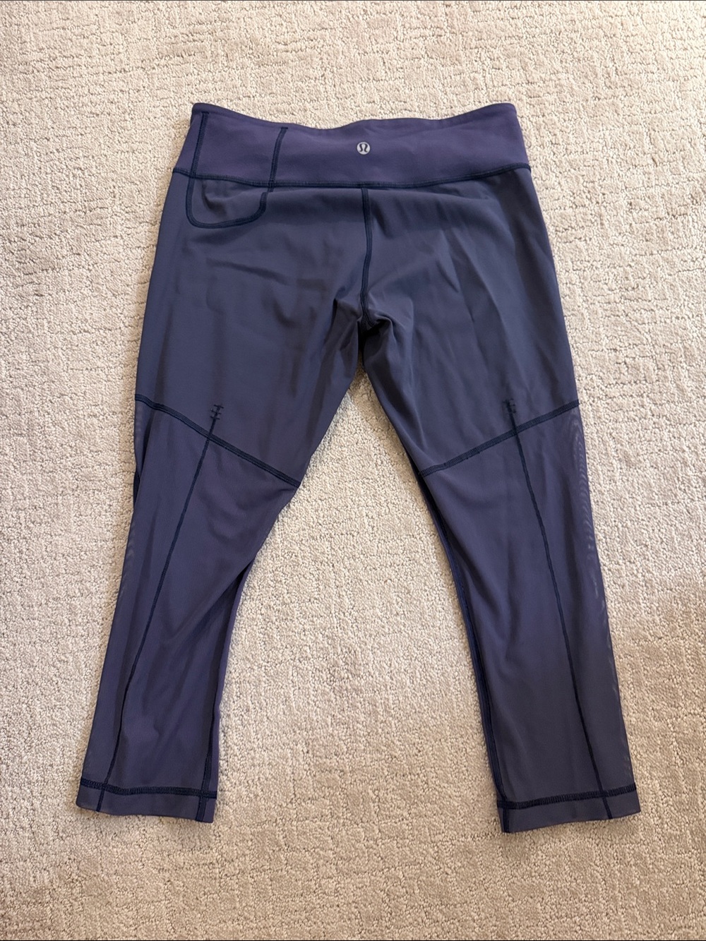 lululemon athletica womans Deep Purple Capri Leggings